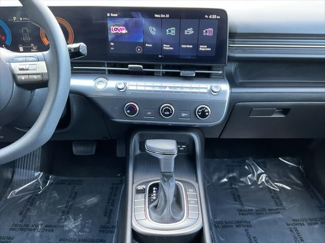 2025 Hyundai Kona SE