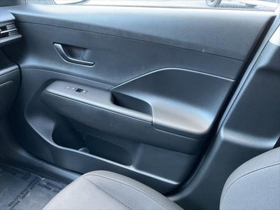 2025 Hyundai Kona SE