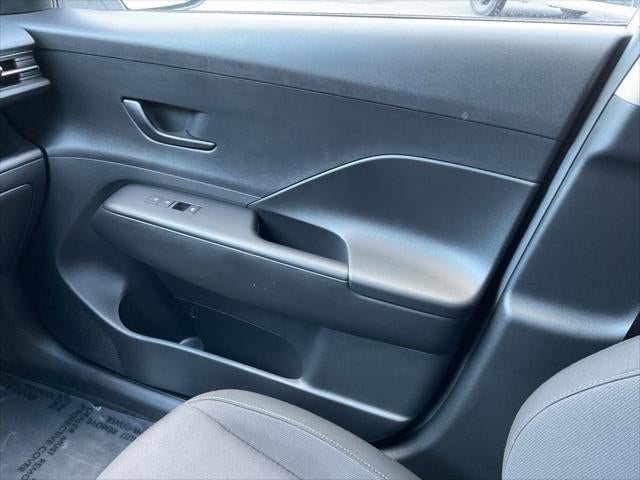 2025 Hyundai Kona SE