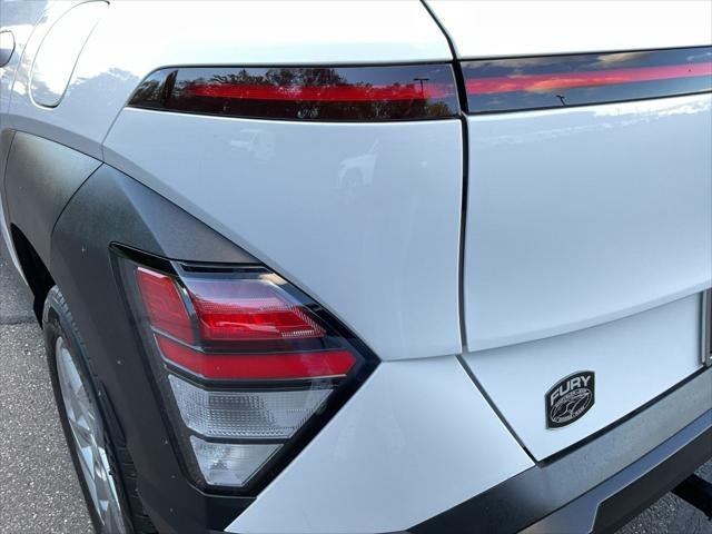 2025 Hyundai Kona SE
