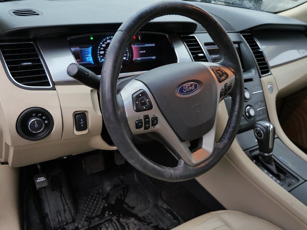 2015 Ford Taurus SEL