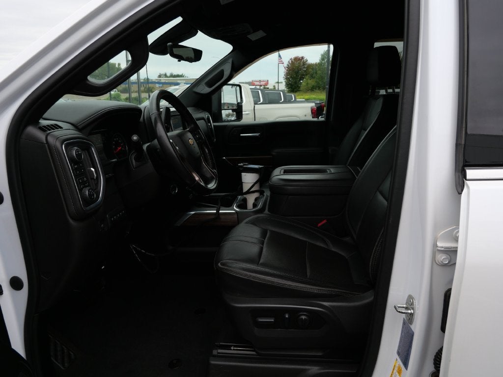 2022 Chevrolet Silverado 3500 HD High Country