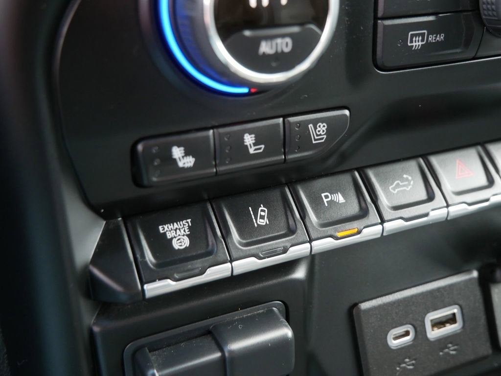 2022 Chevrolet Silverado 3500 HD High Country