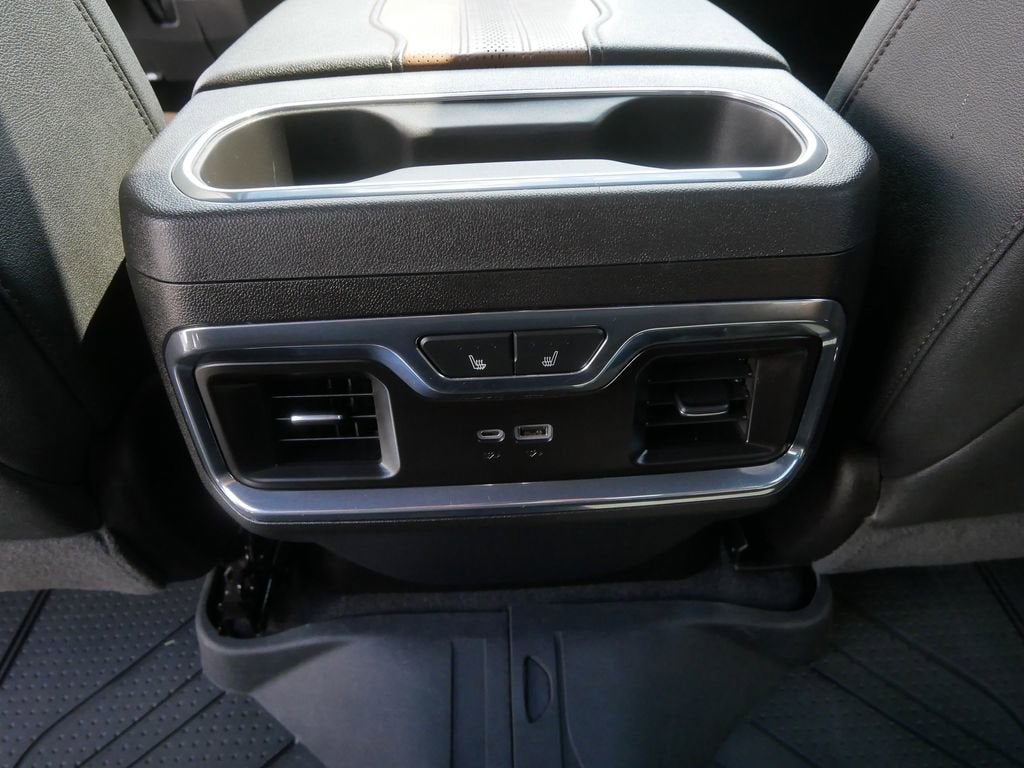 2024 Chevrolet Silverado 3500 HD High Country
