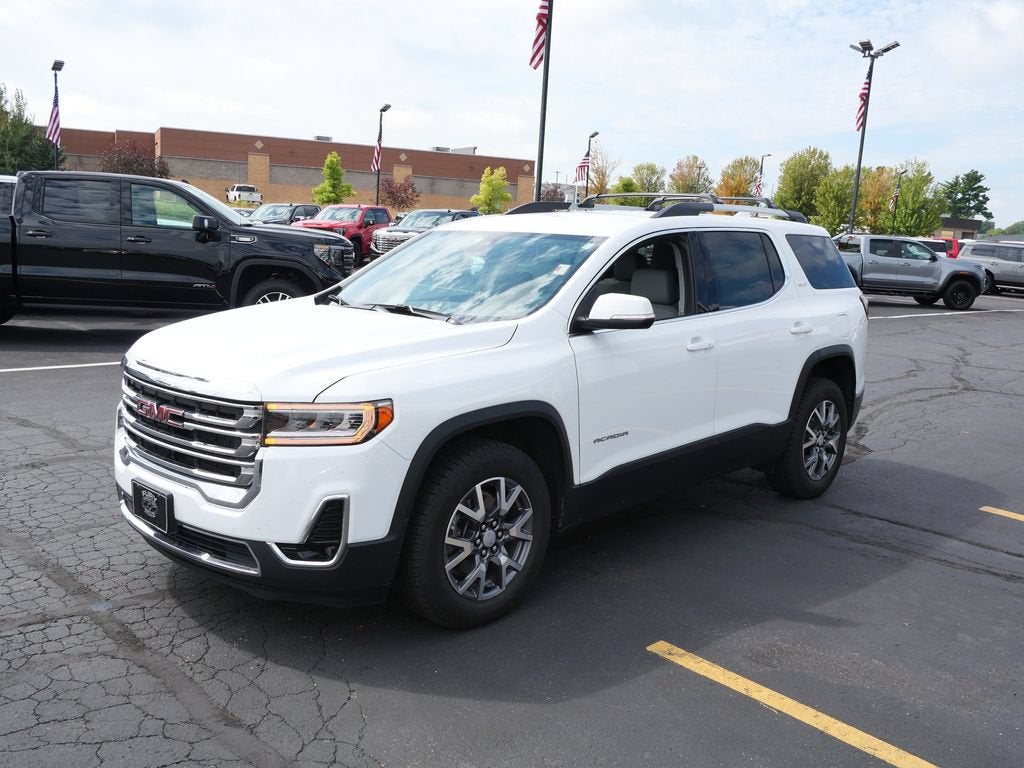 2023 GMC Acadia SLT