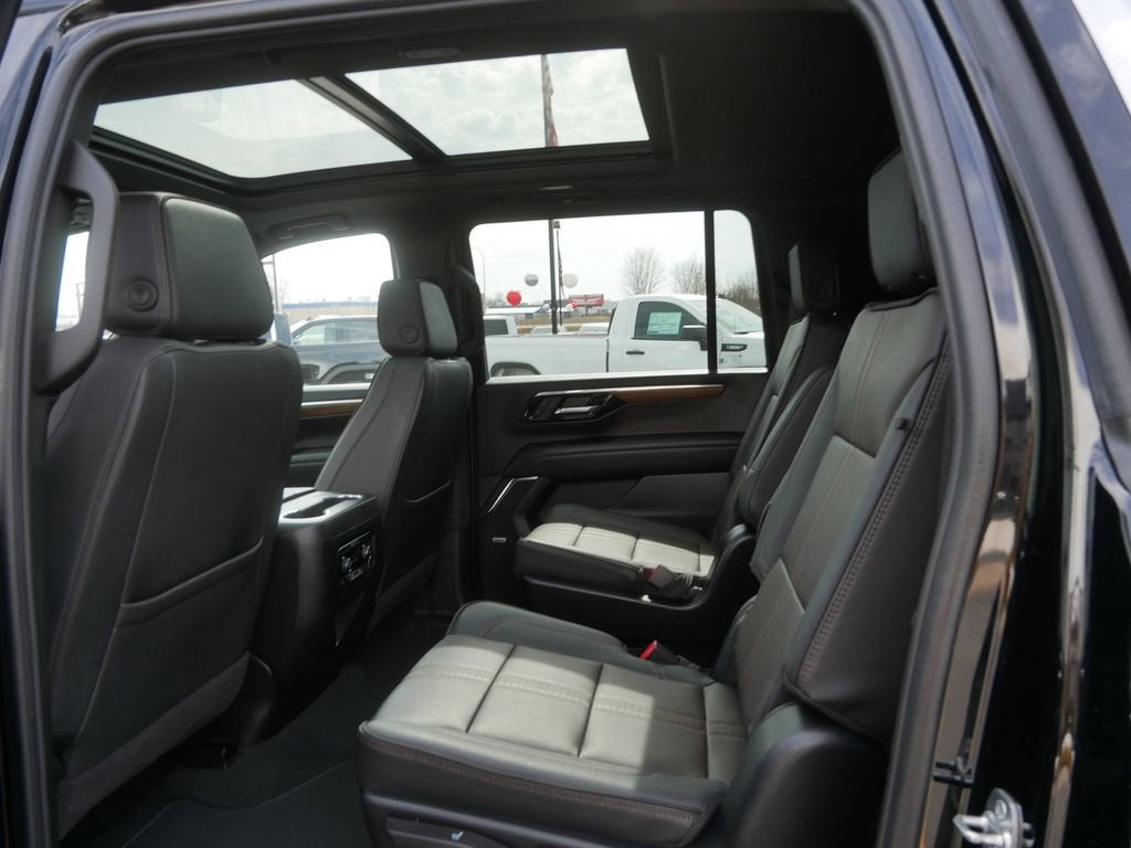 2025 Chevrolet Suburban High Country