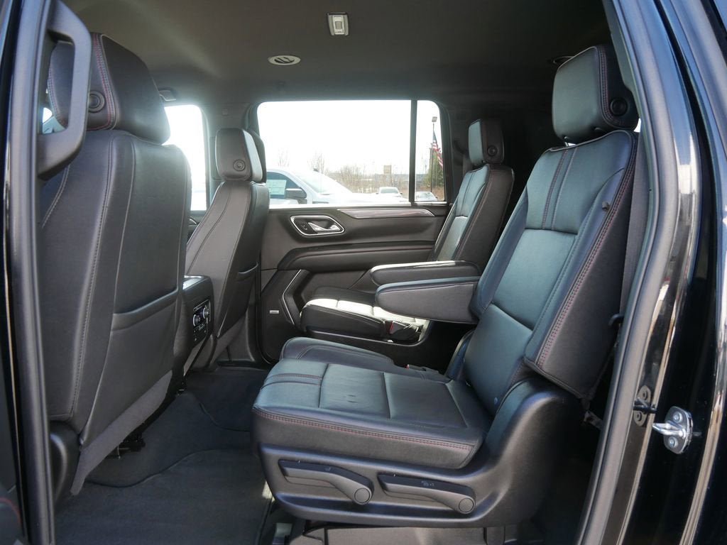 2024 Chevrolet Suburban RST
