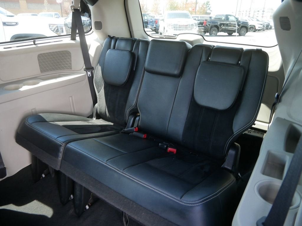 2016 Dodge Grand Caravan SXT Plus