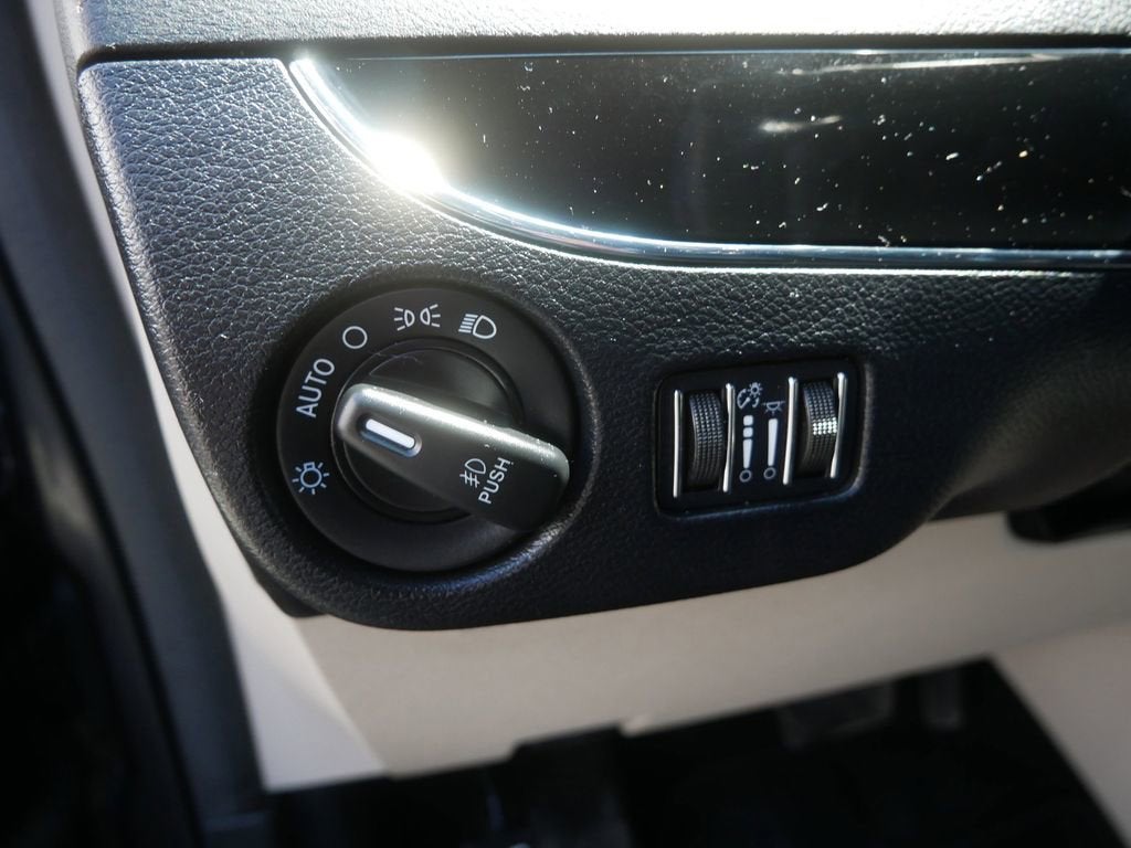 2016 Dodge Grand Caravan SXT Plus