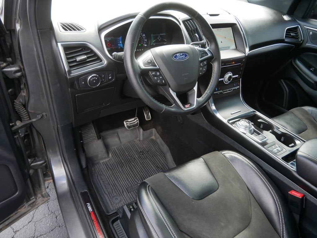 2019 Ford Edge ST