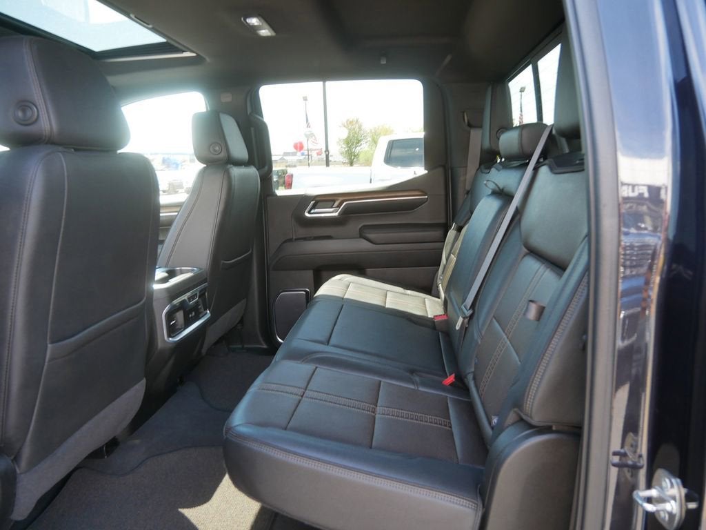 2022 Chevrolet Silverado 1500 High Country