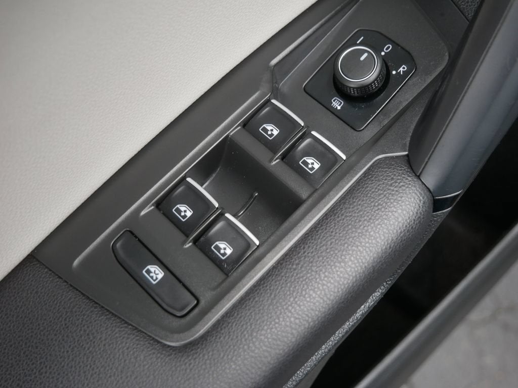 2019 Volkswagen Tiguan 2.0T SEL R-Line