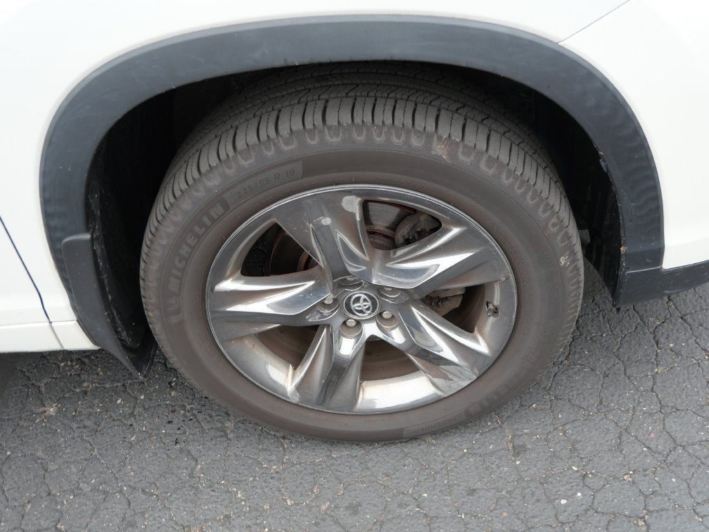 2019 Toyota Highlander Limited Platinum