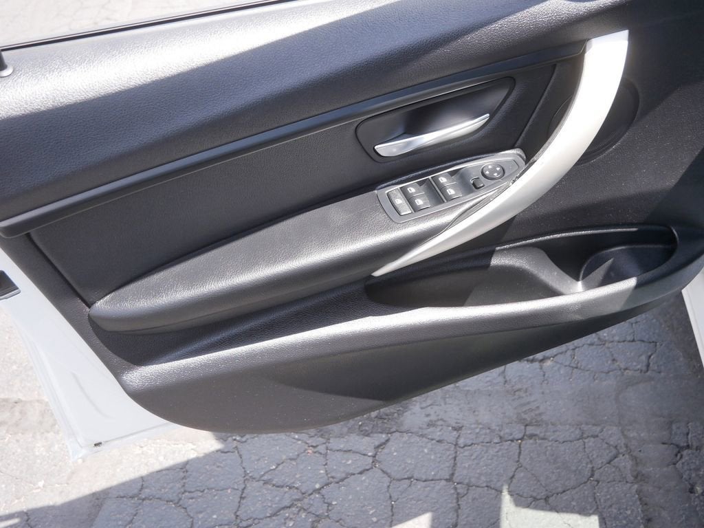 2015 BMW 3 Series 320i xDrive