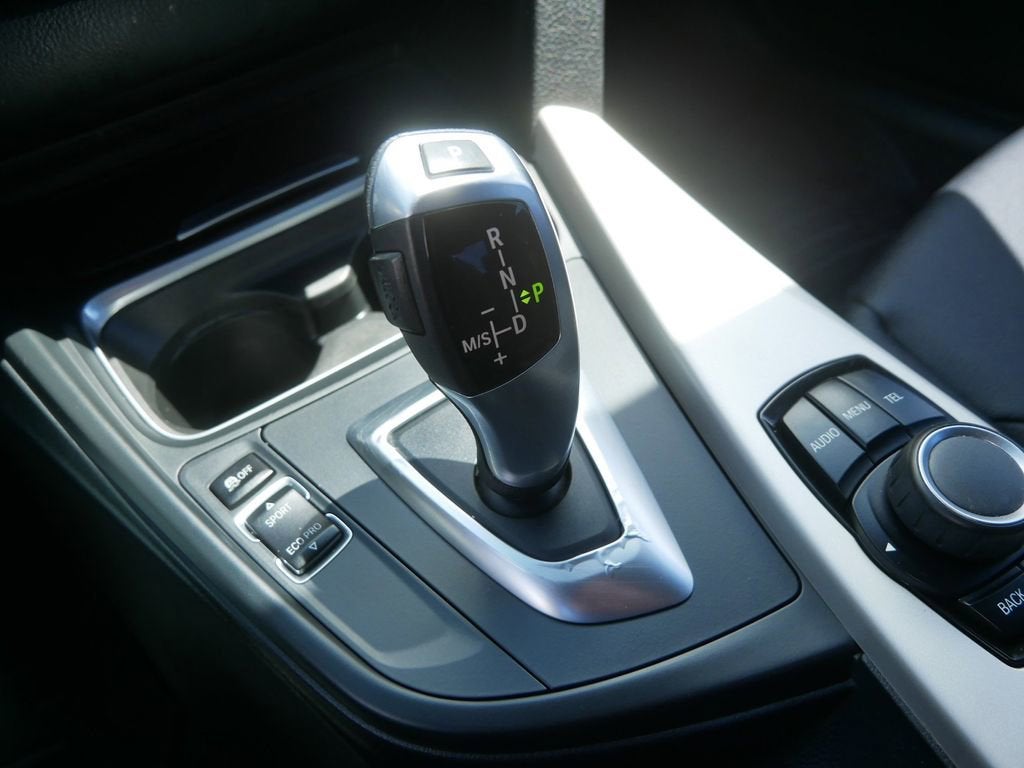 2015 BMW 3 Series 320i xDrive
